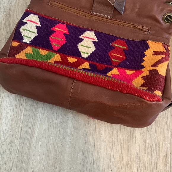 Artisan leather bag - Picture 8 of 10